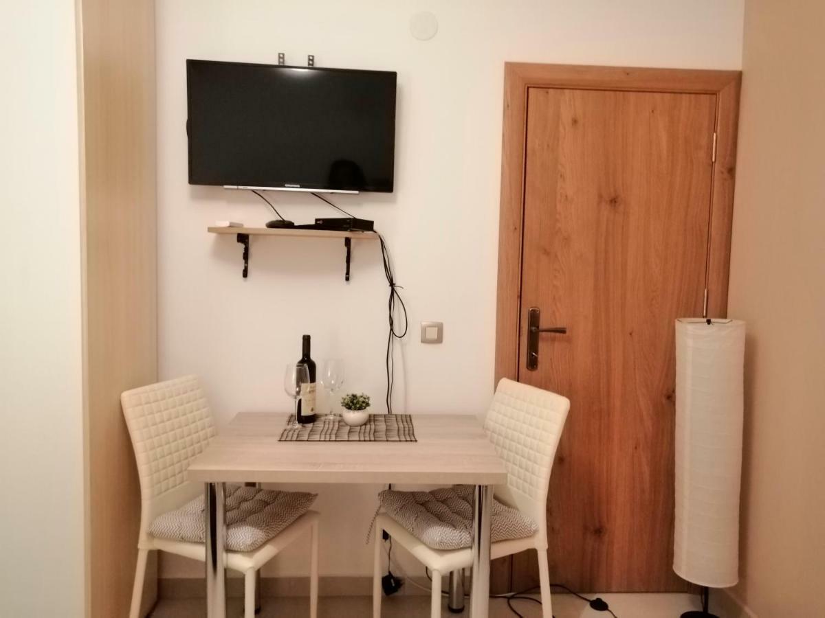 Studio Apartman Irena1 Биела Экстерьер фото